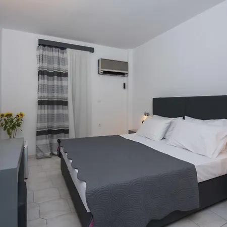 Galaxy Hotel 3*