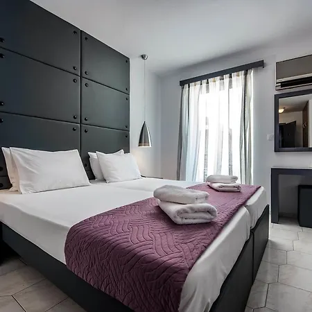 Galaxy Hotel 3*